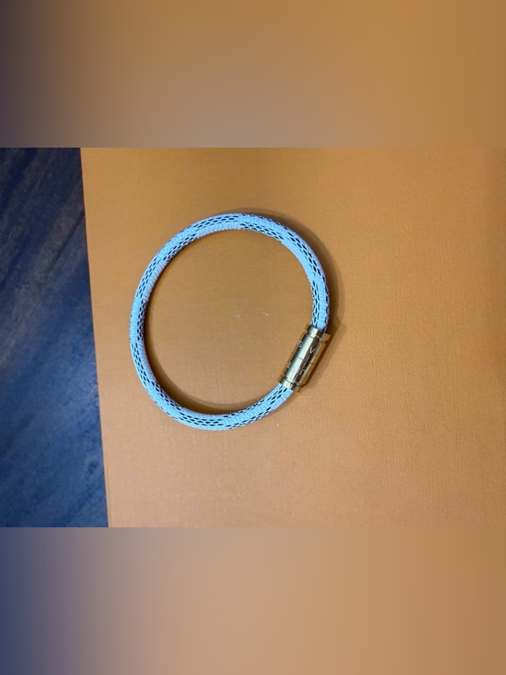 Gold Clasp White and Gray Leather Bracelet